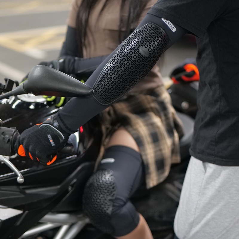 Breathable Ice Silk Summer Kne - đánh giá và giá Motorcycle Gear For Summer